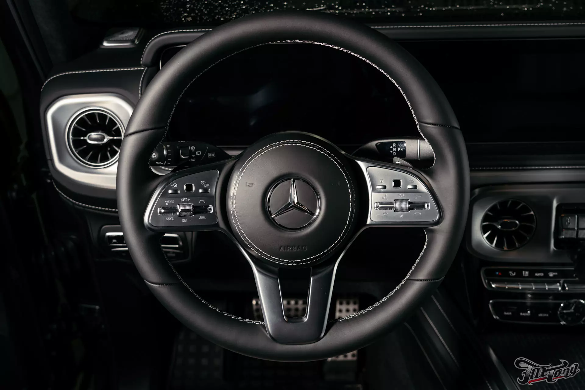 Mercedes G-class. Пошив руля и подушки руля